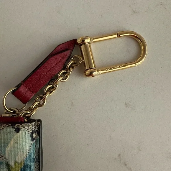 Gucci Blue Floral GG Supreme Card & Key Pouch with Pink Trim - Picture 3 of 7